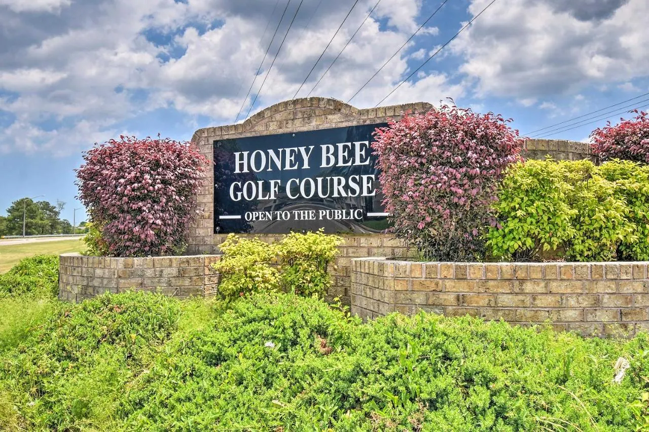 Holiday home Virginia Beach Family House Less Than 1 Mi To Golf Club!